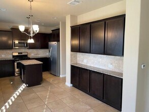 529 Flag Ln in Leander, TX - Building Photo - Building Photo