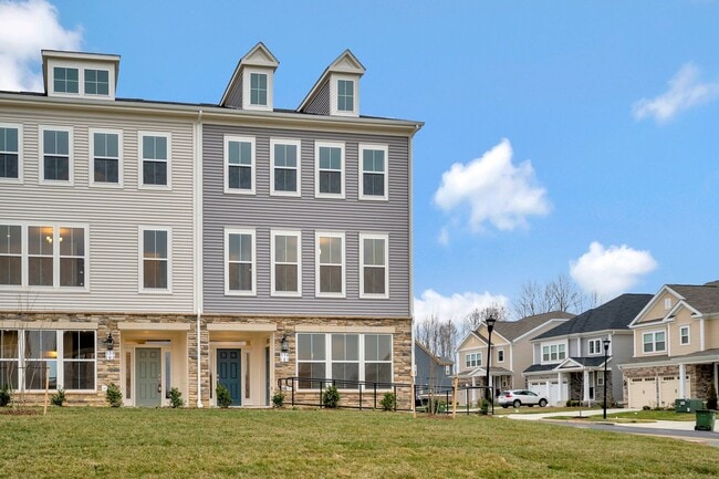 property at 225 Aspen Rd