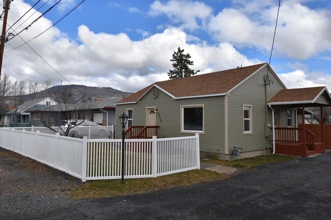 2515 Wiard St in Klamath Falls, OR - Building Photo - Building Photo