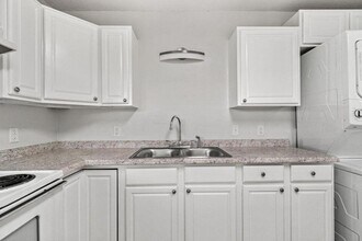248 Four Mile Rd, Unit b in Freeport, FL - Building Photo - Building Photo