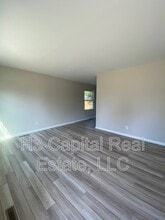 2437 Wilson Ave in Granite City, IL - Building Photo - Building Photo