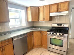2529 W Thomas St in Chicago, IL - Building Photo - Building Photo