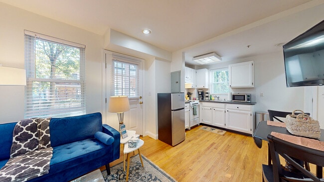 23 Jay St, Unit D in Cambridge, MA - Building Photo - Building Photo