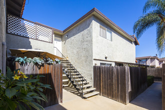 16542 Hillview Cir in Huntington Beach, CA - Building Photo - Other