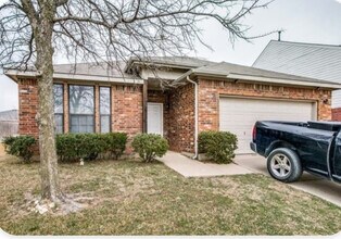 2821 Hilcroft Ave in Denton, TX - Building Photo - Building Photo