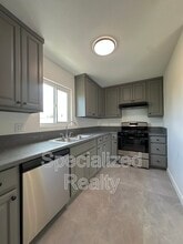 6731 Troost Ave in Los Angeles, CA - Building Photo - Building Photo