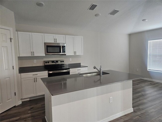 1603 Ellesmere Ave in Haines City, FL - Building Photo - Building Photo