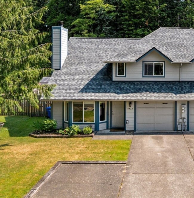 property at 5823 186th Ave Ct E