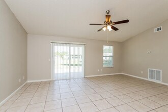 1095 Heath Ave NW in Palm Bay, FL - Building Photo - Building Photo