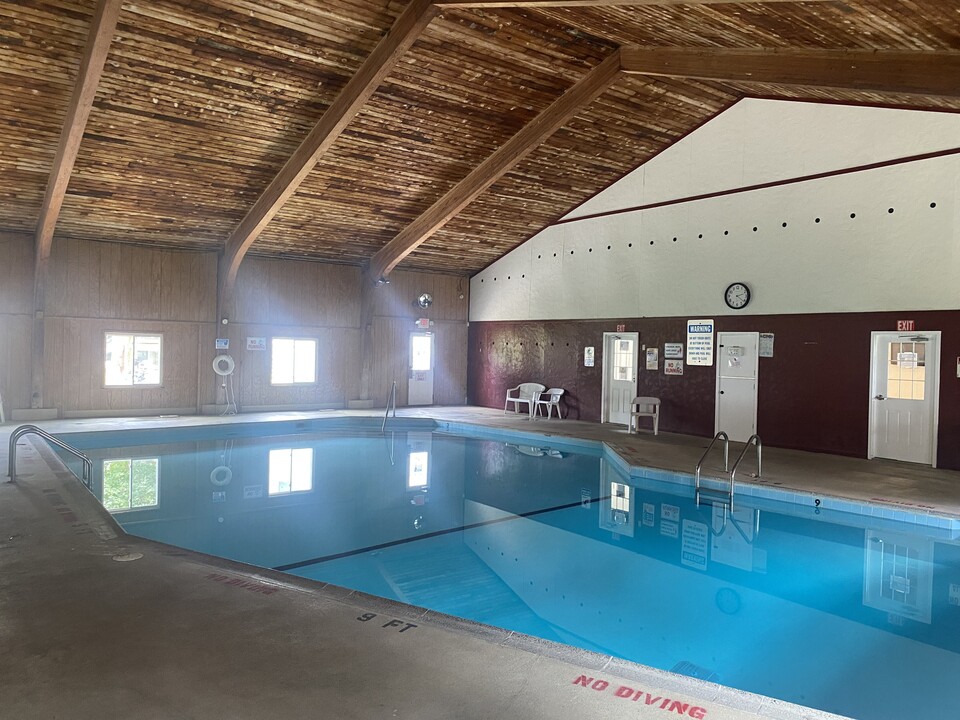 2250 Coach Dr, Unit C in Dayton, OH - Building Photo