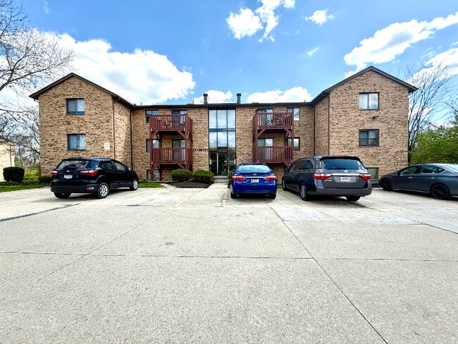 property at 9554 Woodland Hills Dr