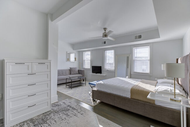 4902 9th St NW, Unit Petworth House in Washington, DC - Building Photo - Building Photo