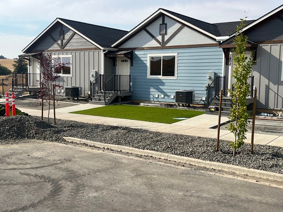 1416 Edington Ave in Moscow, ID - Building Photo