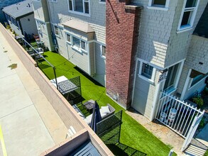 2815 Menlo Ave, Unit 2815.5 in Los Angeles, CA - Building Photo - Building Photo