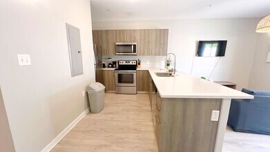 171 NW 158th St, Unit SI FL1-ID1022252P in Miami, FL - Foto de edificio - Building Photo