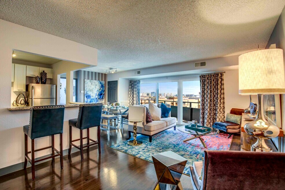 1381 E University Ave Apartments and Nearby Las Vegas
