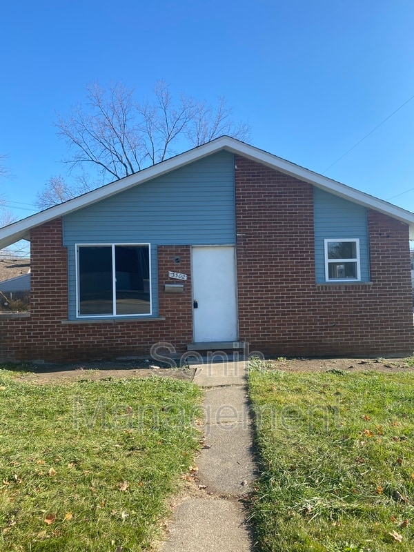 property at 3302 Greenfield Rd