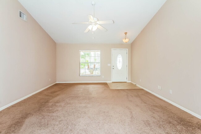 4637 72nd Ct E in Bradenton, FL - Foto de edificio - Building Photo
