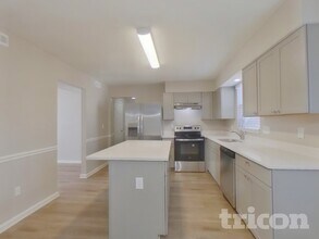 509 Glen Ellyn Ct in Charlotte, NC - Building Photo - Building Photo