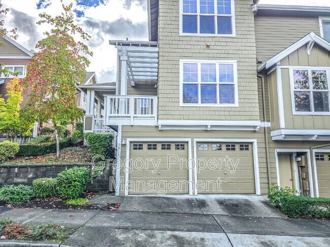 2018 17th Ave NE in Issaquah, WA - Building Photo - Building Photo