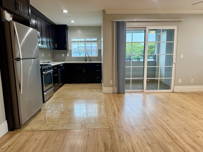 property at 7152 Fulton St