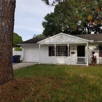 6717 Mornay Cir in Tampa, FL - Building Photo