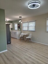 7661 18th Way N in St. Petersburg, FL - Building Photo - Building Photo