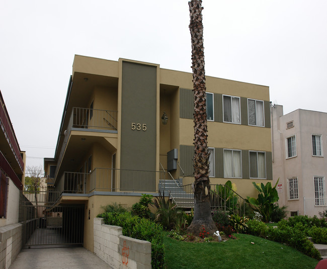 535 N Heliotrope Dr in Los Angeles, CA - Building Photo - Building Photo