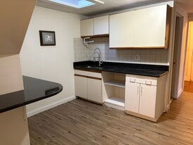 389 Salem St, Unit 3 in Medford, MA - Building Photo