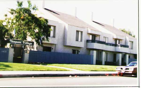 Date Palms Apartments in San Bernardino, CA - Building Photo - Building Photo