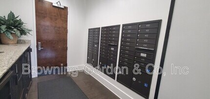 210 30th Ave N in Nashville, TN - Building Photo - Building Photo