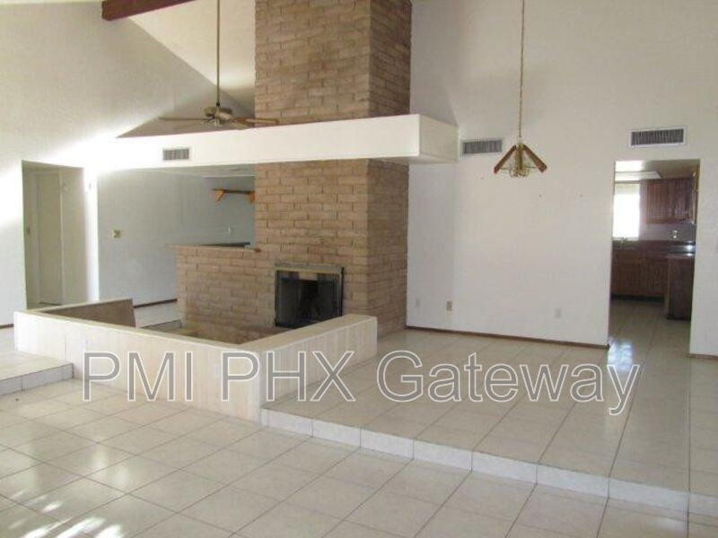 15424 N. 31st. Dr. in Phoenix, AZ - Building Photo