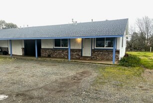 11 Tamara Ct in Gridley, CA - Building Photo