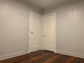 1234-1236 Rolland Curtis Pl in Los Angeles, CA - Building Photo - Building Photo