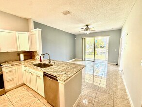 3162 Via Poinciana in Greenacres, FL - Building Photo - Building Photo