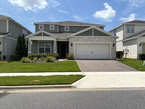 3275 Buoy Cir in Oakland, FL - Building Photo - Building Photo