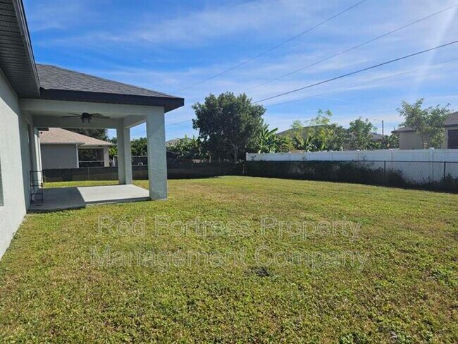 1200 NW 15th Terrace in Cape Coral, FL - Building Photo - Building Photo