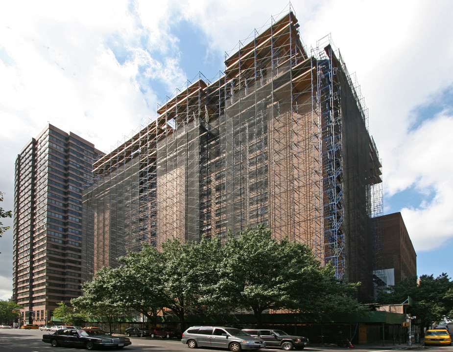 1760 Third Ave in New York, NY - Building Photo