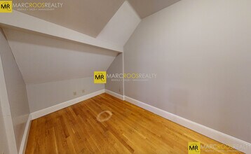 12 Beacon St, Unit 1 in Boston, MA - Building Photo - Building Photo