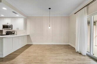 2052 Tarpon Lake Way in West Palm Beach, FL - Building Photo - Building Photo