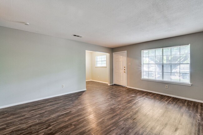 3504 May St in Fort Worth, TX - Building Photo - Building Photo