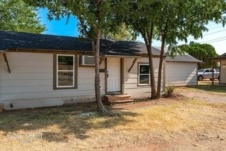 2510 S 2nd St in Abilene, TX - Foto de edificio - Building Photo