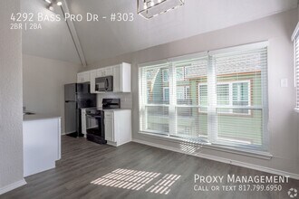 4292 Bass Pro Dr in Garland, TX - Building Photo - Building Photo