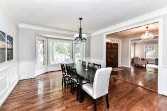 2030 Spring Branch Dr in Vienna, VA - Building Photo - Building Photo