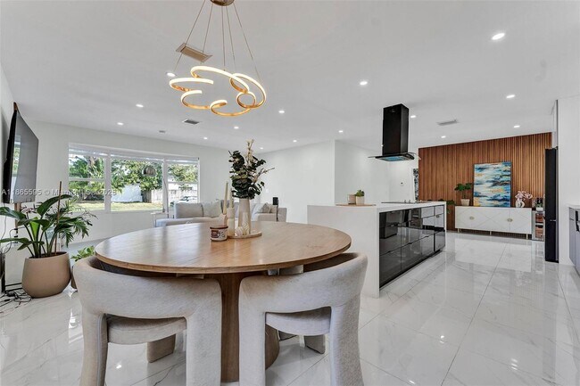 1446 Scott St in Hollywood, FL - Building Photo - Building Photo