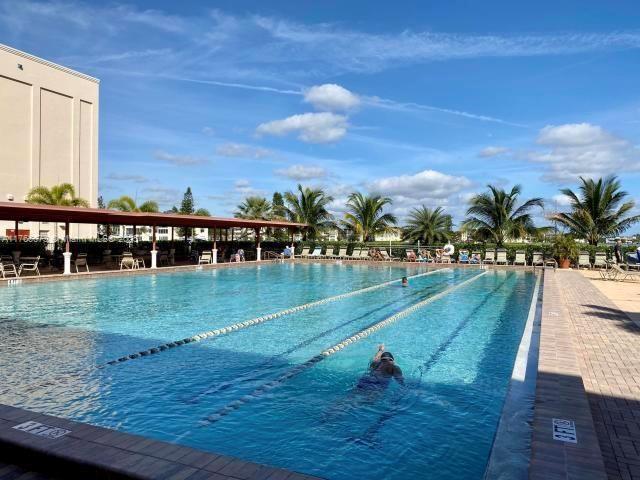 4097 Yarmouth E in Boca Raton, FL - Building Photo
