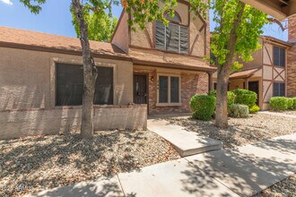 7977 W Wacker Rd in Peoria, AZ - Foto de edificio - Building Photo