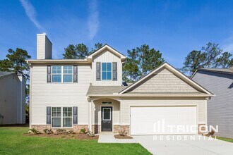 347 Hawthorn Dr in Dallas, GA - Foto de edificio - Building Photo