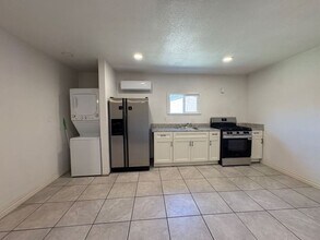 1752 Stanford Ave in Stockton, CA - Building Photo - Building Photo