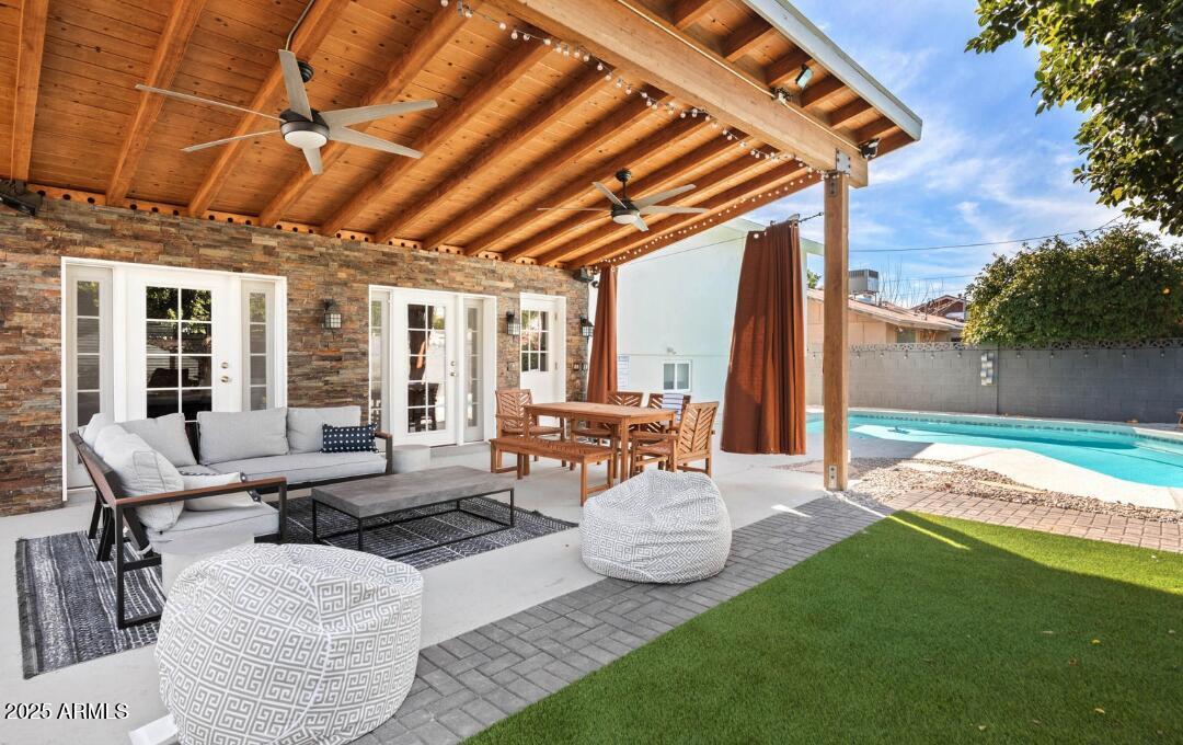 8620 E San Miguel Ave in Scottsdale, AZ - Building Photo